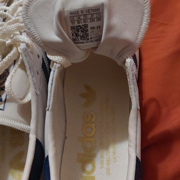 Pair of Adidas TRX Vintage sgoes. - Picture 6 of 6